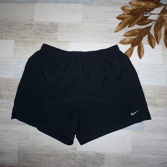 nike loose fit shorts womens